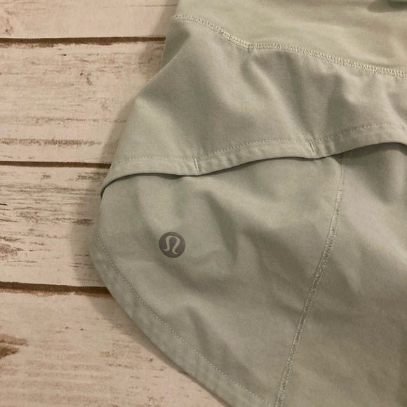 Lululemon Athletica Speed Short 2.5” Lined Mint Moment Size 6 - Picture 14 of 16